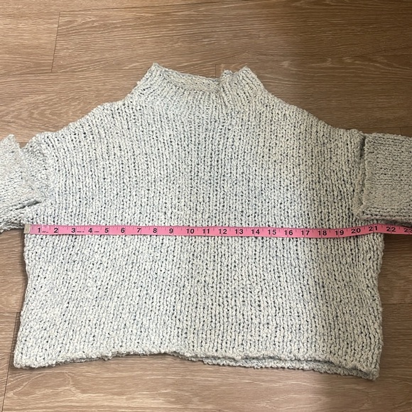 By Anthropologie Cropped Mock Neck Sweater - Picture 7 of 8